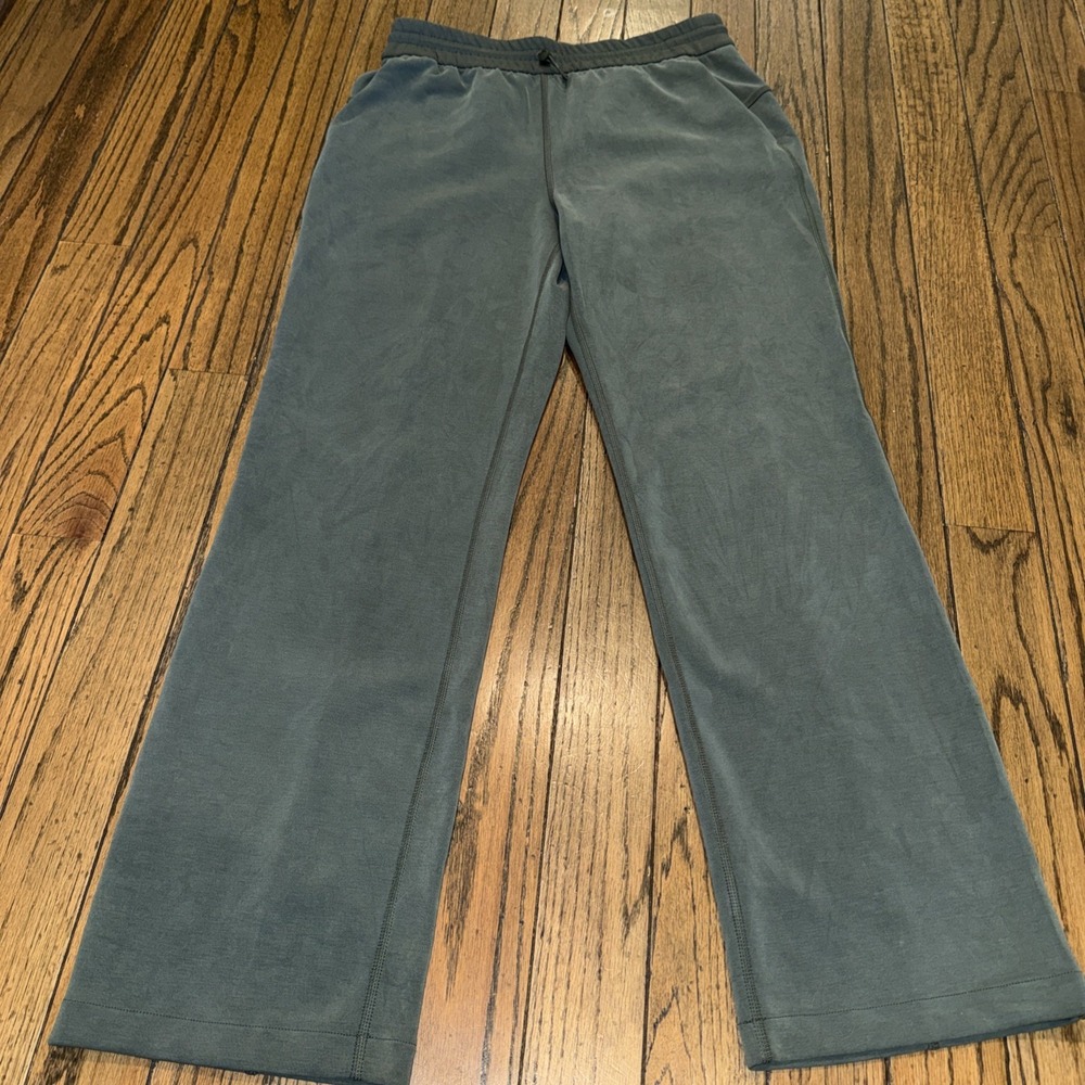 Lululemon Softstreme‎ High-Rise Straight-Leg Pants Green Size 8 Lounge Trousers